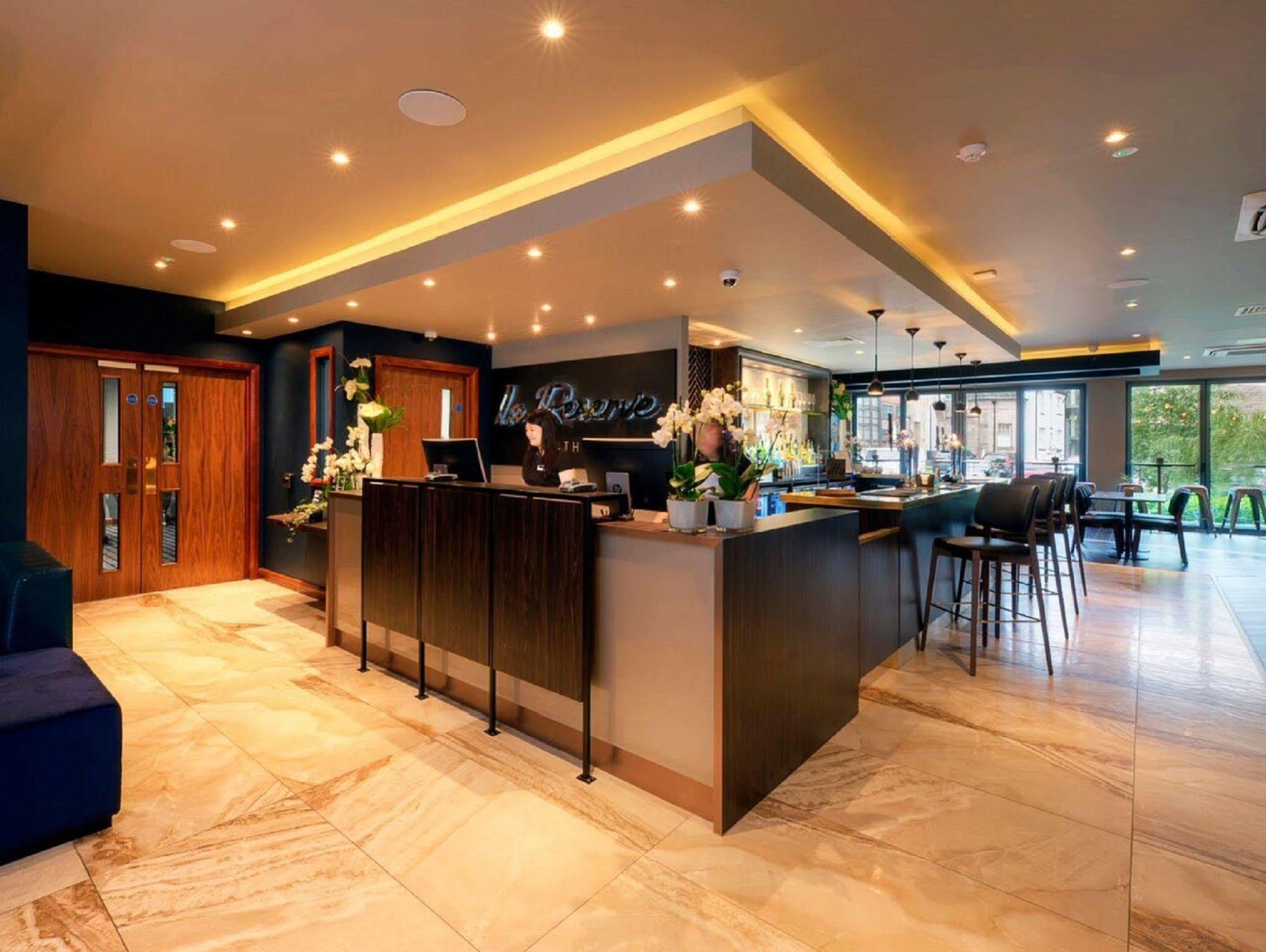 Apartahotel La Reserve 4*